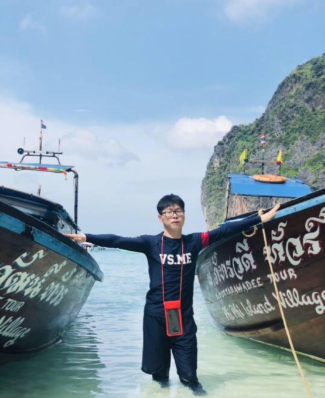 在路上的第一张照片--台湾闪婚服务中心