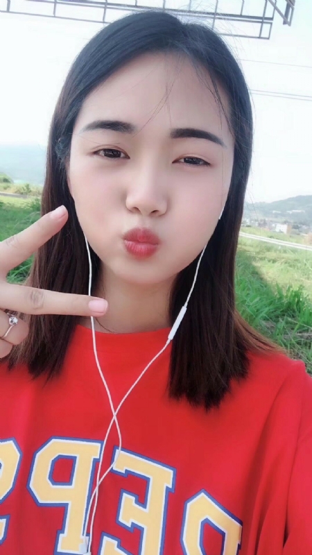 深拥必定温暖的第一张照片--台湾闪婚服务中心