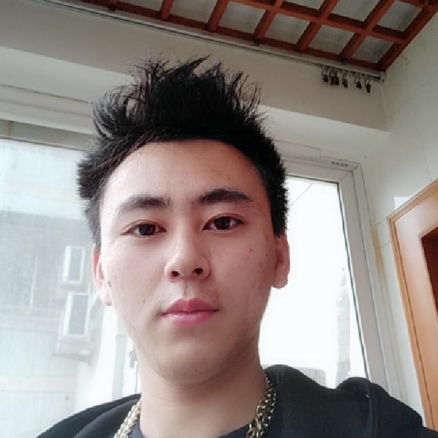 年年的第一张照片--台湾闪婚服务中心
