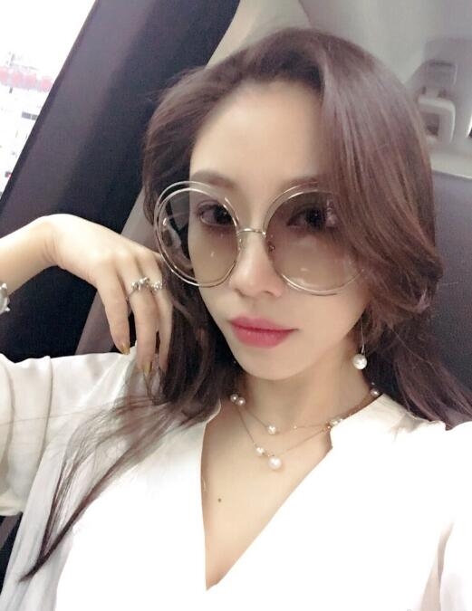 欣欣的第一张照片--台湾闪婚服务中心