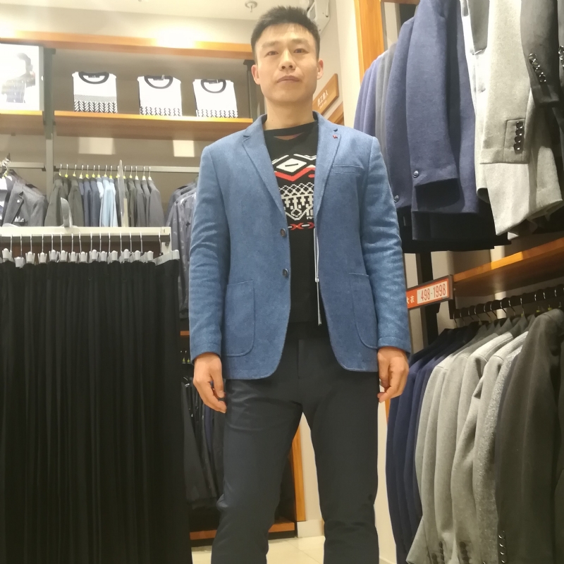 一只蚂蚁的第一张照片--台湾闪婚服务中心