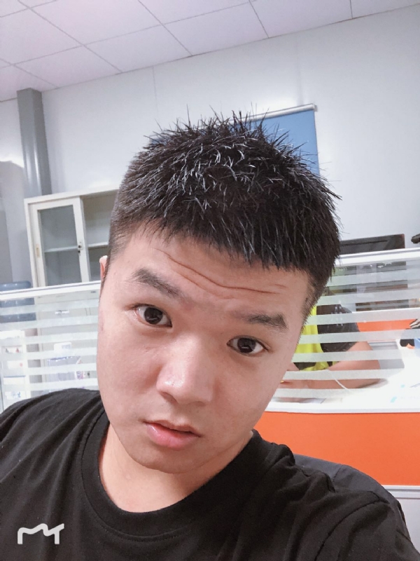 不忘初心的第一张照片--台湾闪婚服务中心