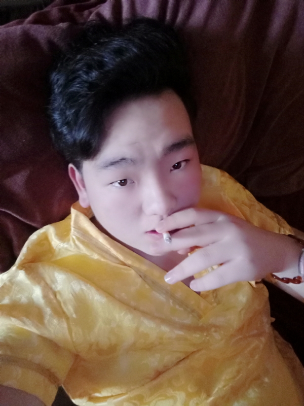 有心无力的第一张照片--台湾闪婚服务中心