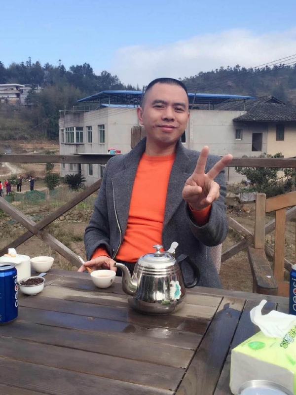 往生的第一张照片--台湾闪婚服务中心