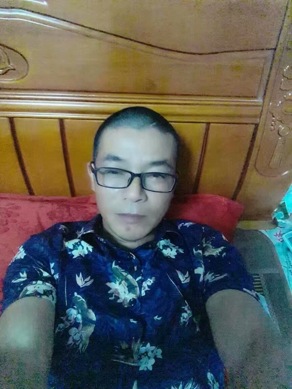 坚信就是你的第一张照片--台湾闪婚服务中心