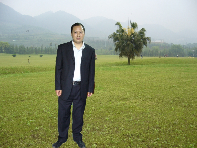 曹俊峰的第一张照片--台湾闪婚服务中心