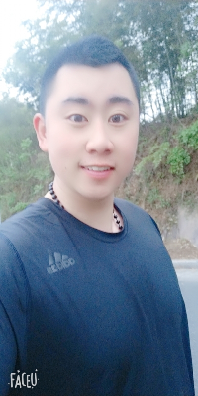 帅小伙的第一张照片--台湾闪婚服务中心
