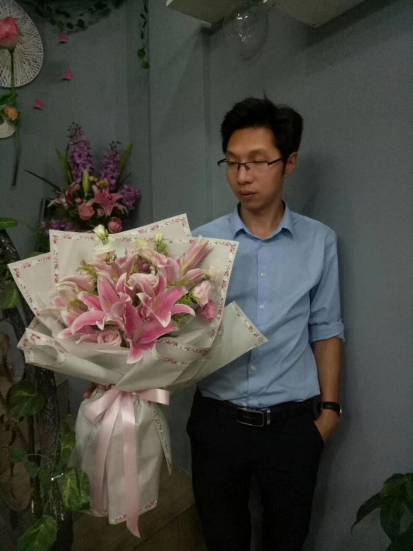 不死书生的第一张照片--台湾闪婚服务中心