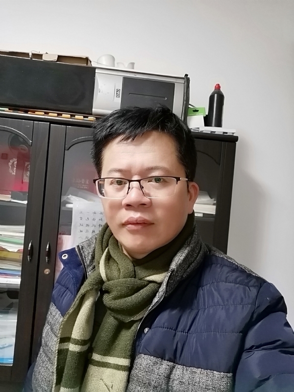 凭海临风的第一张照片--台湾闪婚服务中心