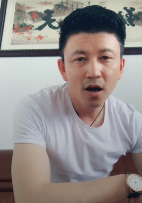 李东承的第一张照片--台湾闪婚服务中心