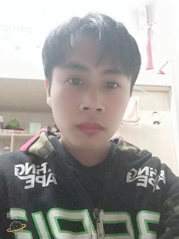 云哥的第一张照片--台湾闪婚服务中心