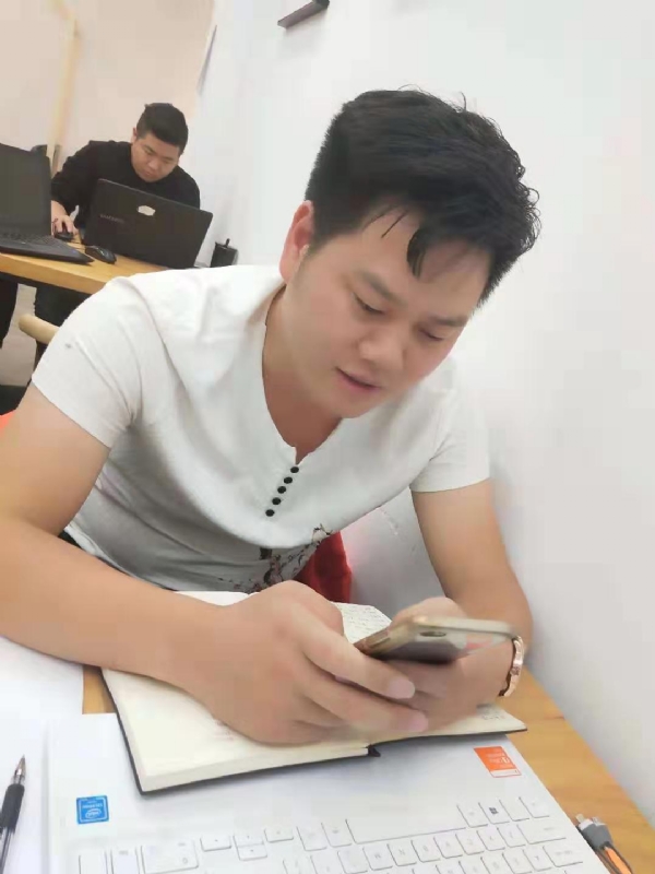 麒麟的第一张照片--台湾闪婚服务中心