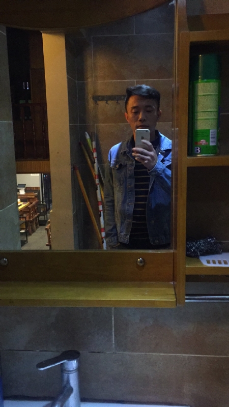 火焰蓝的第一张照片--台湾闪婚服务中心