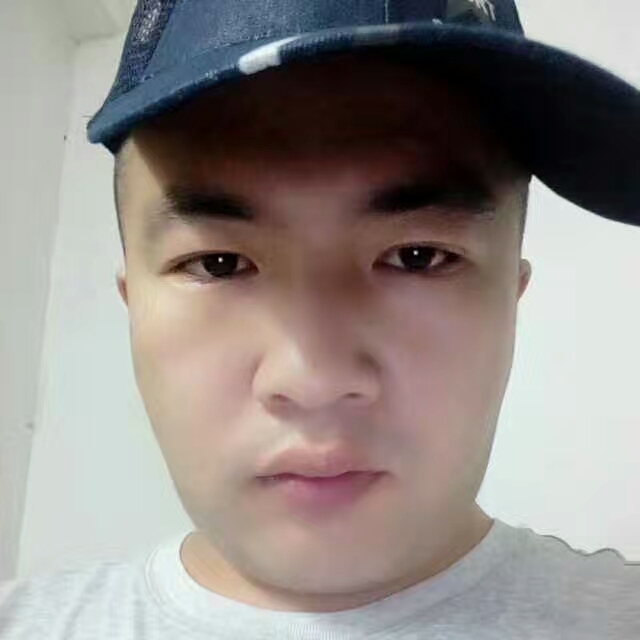 你的高冷范只属于我的第一张照片--台湾闪婚服务中心
