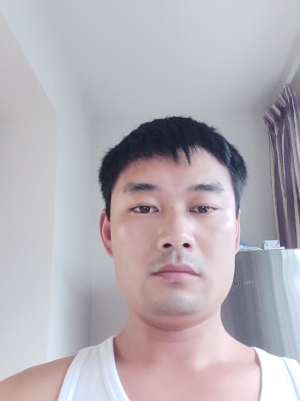 MM的第三张照片--台湾闪婚服务中心