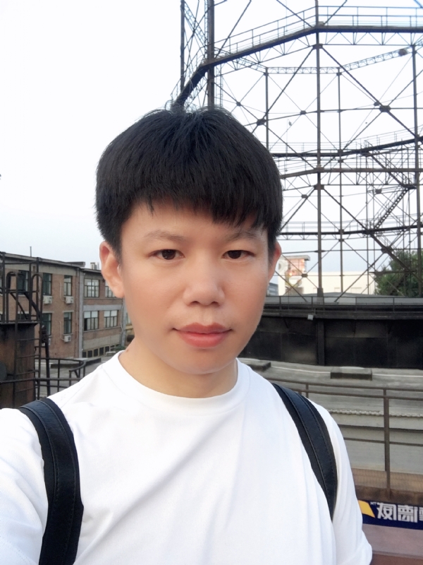 董晓群的第一张照片--台湾闪婚服务中心