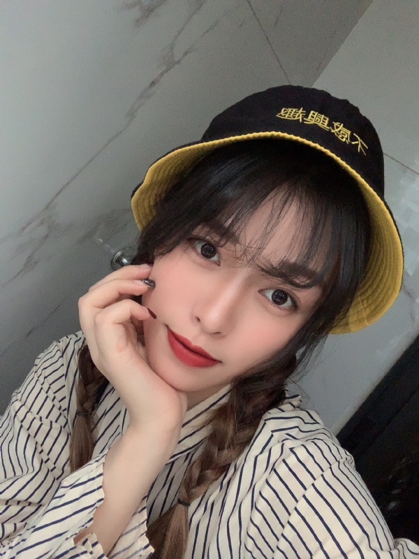 干净的第一张照片--台湾闪婚服务中心