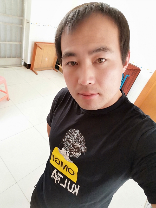 东海龙王的第一张照片--台湾闪婚服务中心