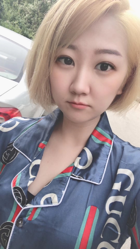 小雅的第一张照片--台湾闪婚服务中心
