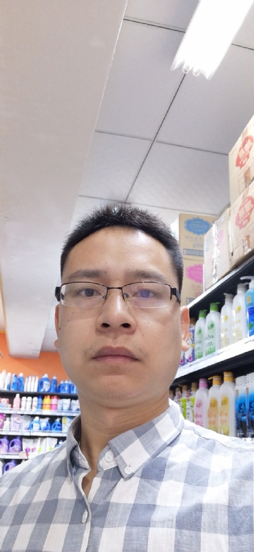 阿华的第一张照片--台湾闪婚服务中心