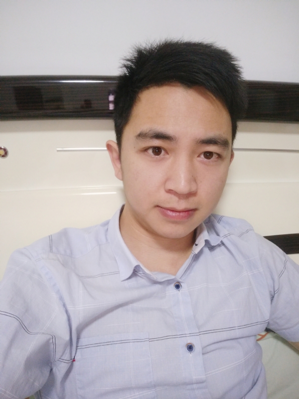 彭亮的第二张照片--台湾闪婚服务中心