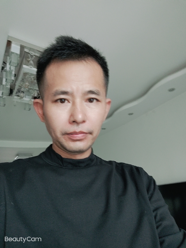 相伴今生的第一张照片--台湾闪婚服务中心