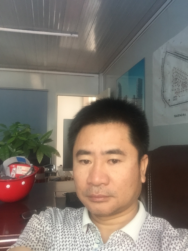 一步之遥的第一张照片--台湾闪婚服务中心