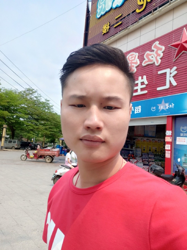 刘振军的第一张照片--台湾闪婚服务中心
