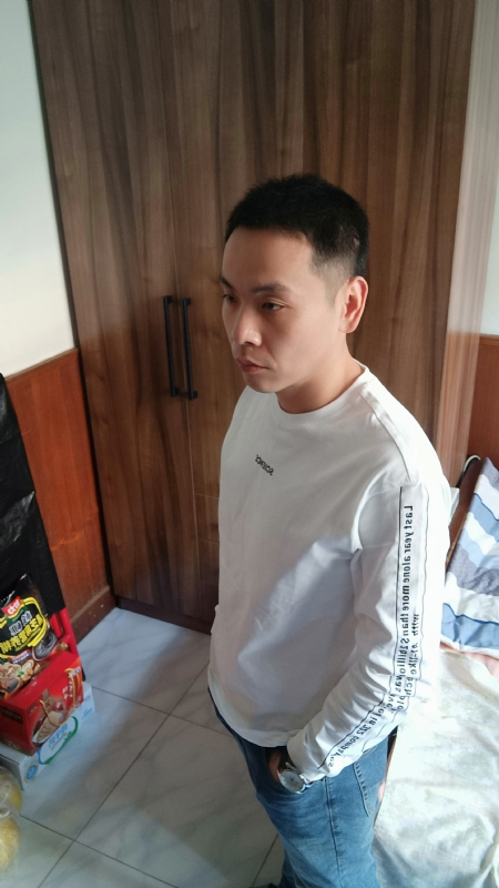 没有蜡笔的小航的第一张照片--台湾闪婚服务中心