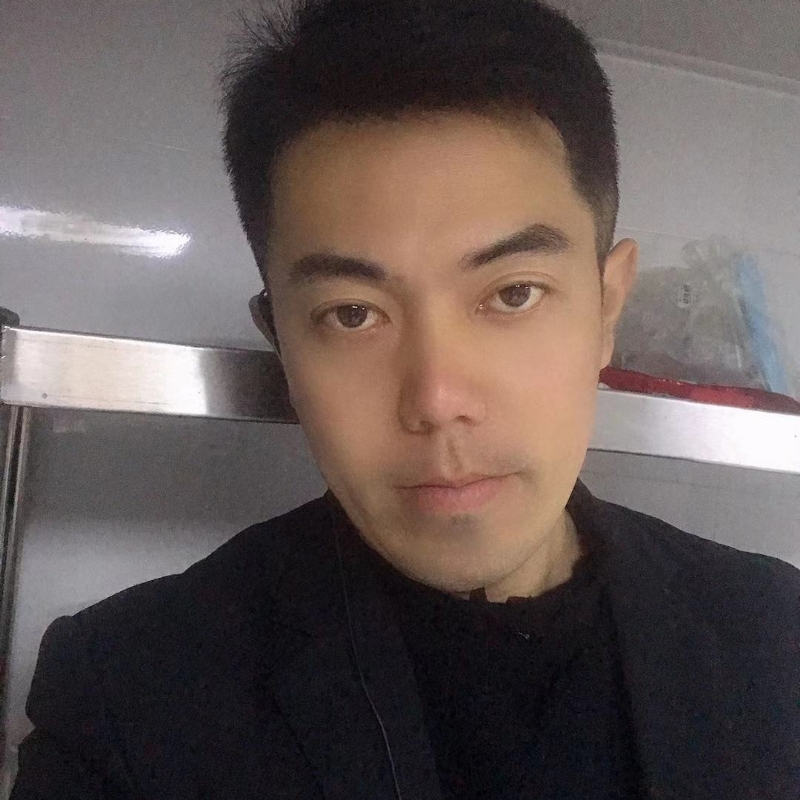 李龙的第二张照片--台湾闪婚服务中心