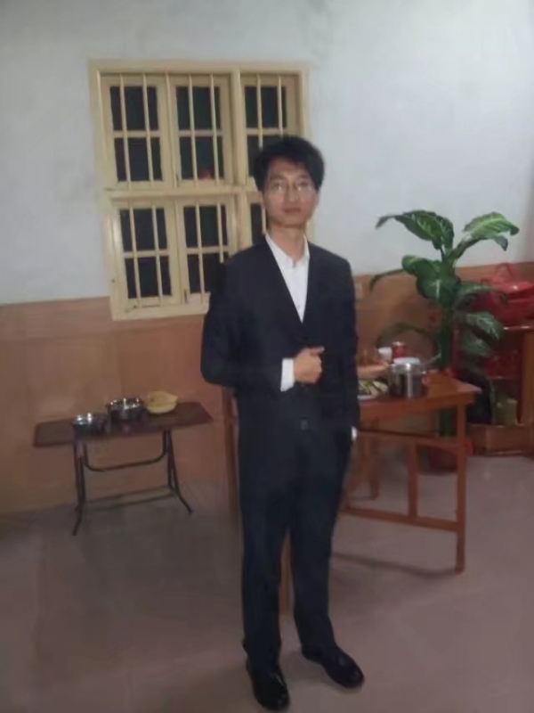 潇湘剑雨的第一张照片--台湾闪婚服务中心