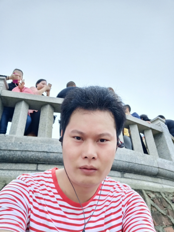 hαⅰ的第一张照片--台湾闪婚服务中心