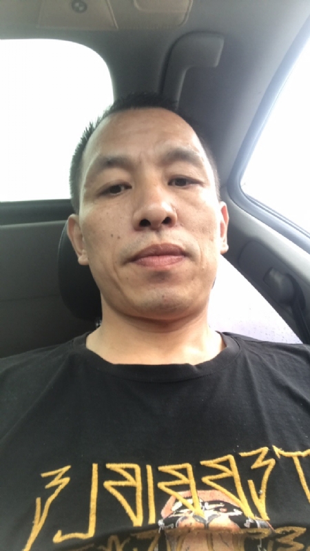 迷茫的第一张照片--台湾闪婚服务中心