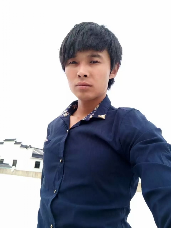 庸人自扰的第一张照片--台湾闪婚服务中心