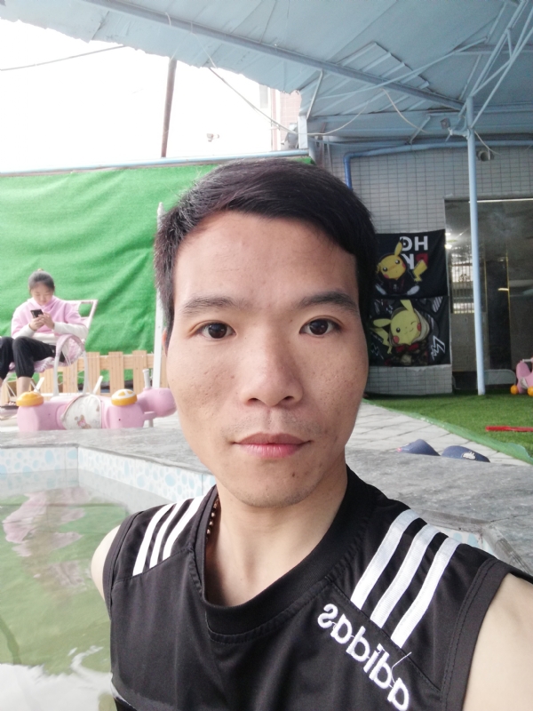 WWH的第一张照片--台湾闪婚服务中心