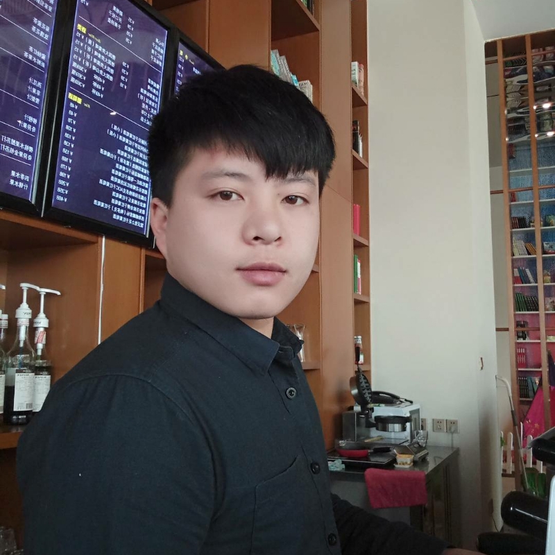 帅被人打的第一张照片--台湾闪婚服务中心