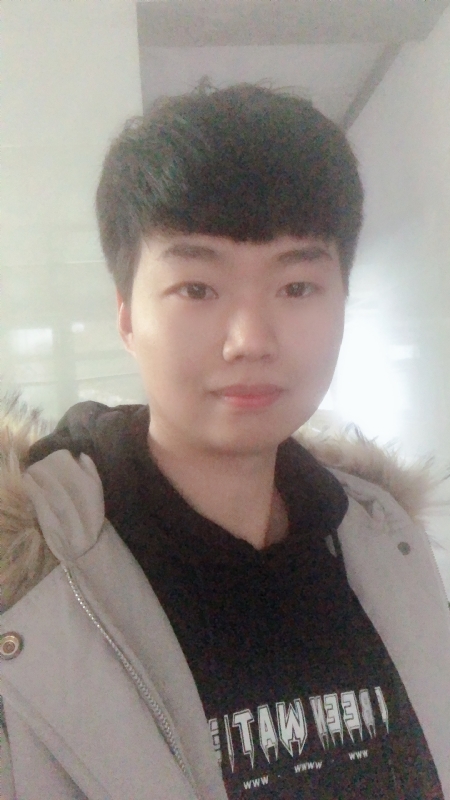 她的第一张照片--台湾闪婚服务中心