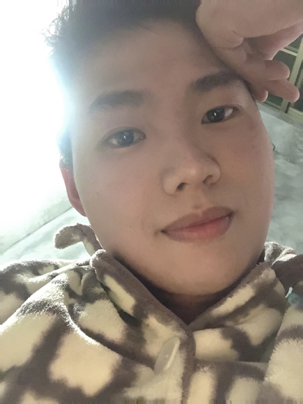 她的第四张照片--台湾闪婚服务中心