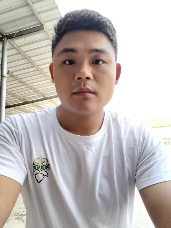 高大威武的第一张照片--台湾闪婚服务中心