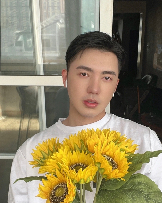 浪子无悔的第二张照片--台湾闪婚服务中心