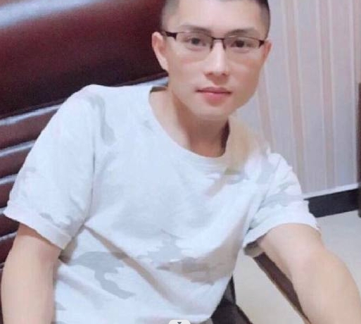 辉辉辉的第一张照片--台湾闪婚服务中心