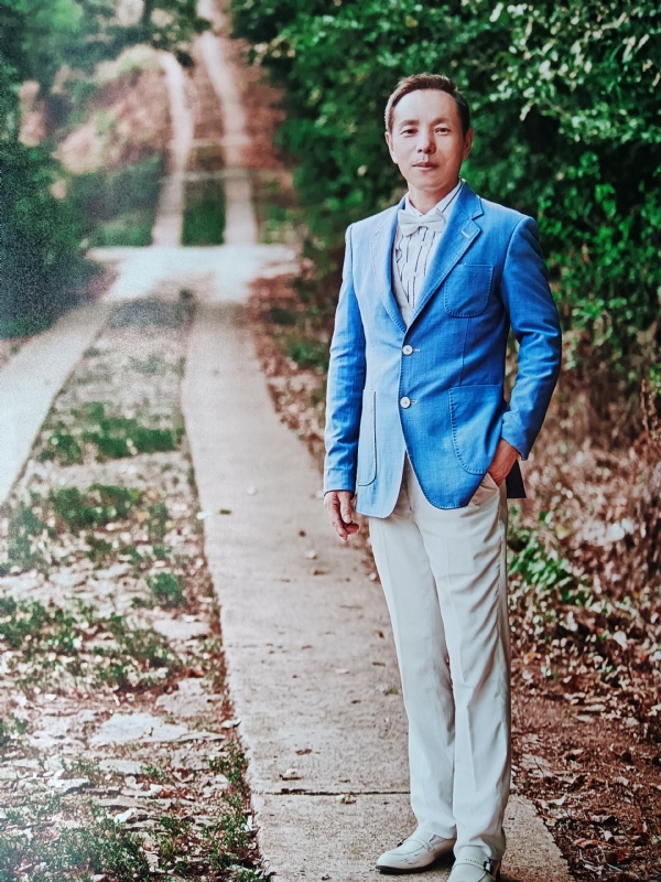 子龙的第一张照片--台湾闪婚服务中心