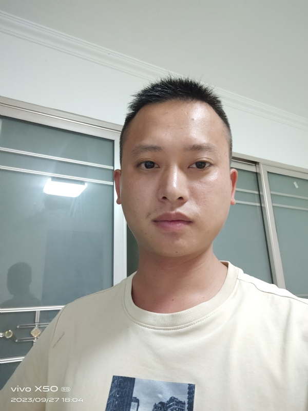 小yan同学的第一张照片--台湾闪婚服务中心