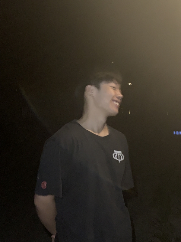 小旭的第二张照片--台湾闪婚服务中心
