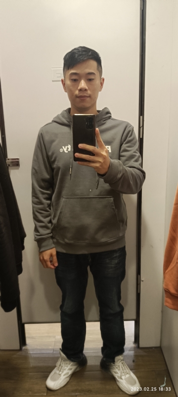 酷酷的少年的第一张照片--台湾闪婚服务中心