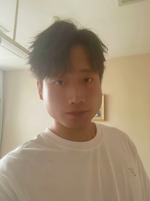 阿彤的第一张照片--台湾闪婚服务中心