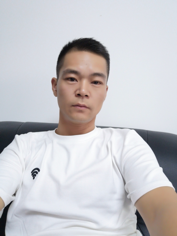 东东的第二张照片--台湾闪婚服务中心