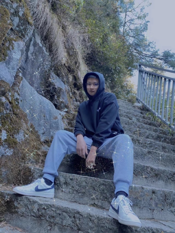 Frank的第一张照片--台湾闪婚服务中心