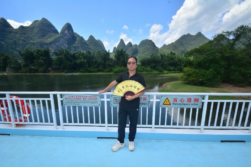 沙漠海的第四张照片--台湾闪婚服务中心